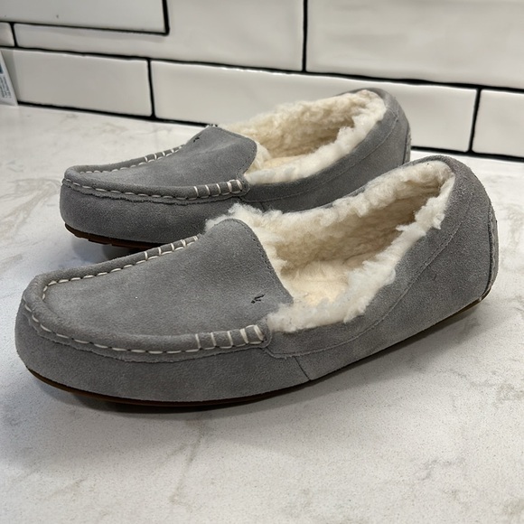 Koolaburra by UGG Lezly Wild Dove Gray Womens Suede Faux Fur Moccasin Slippers - Picture 16 of 16